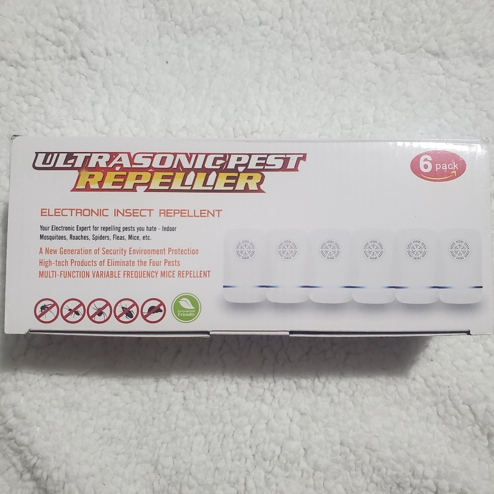 Ultrasonic Pest Repeller 6 Plug Ins. New